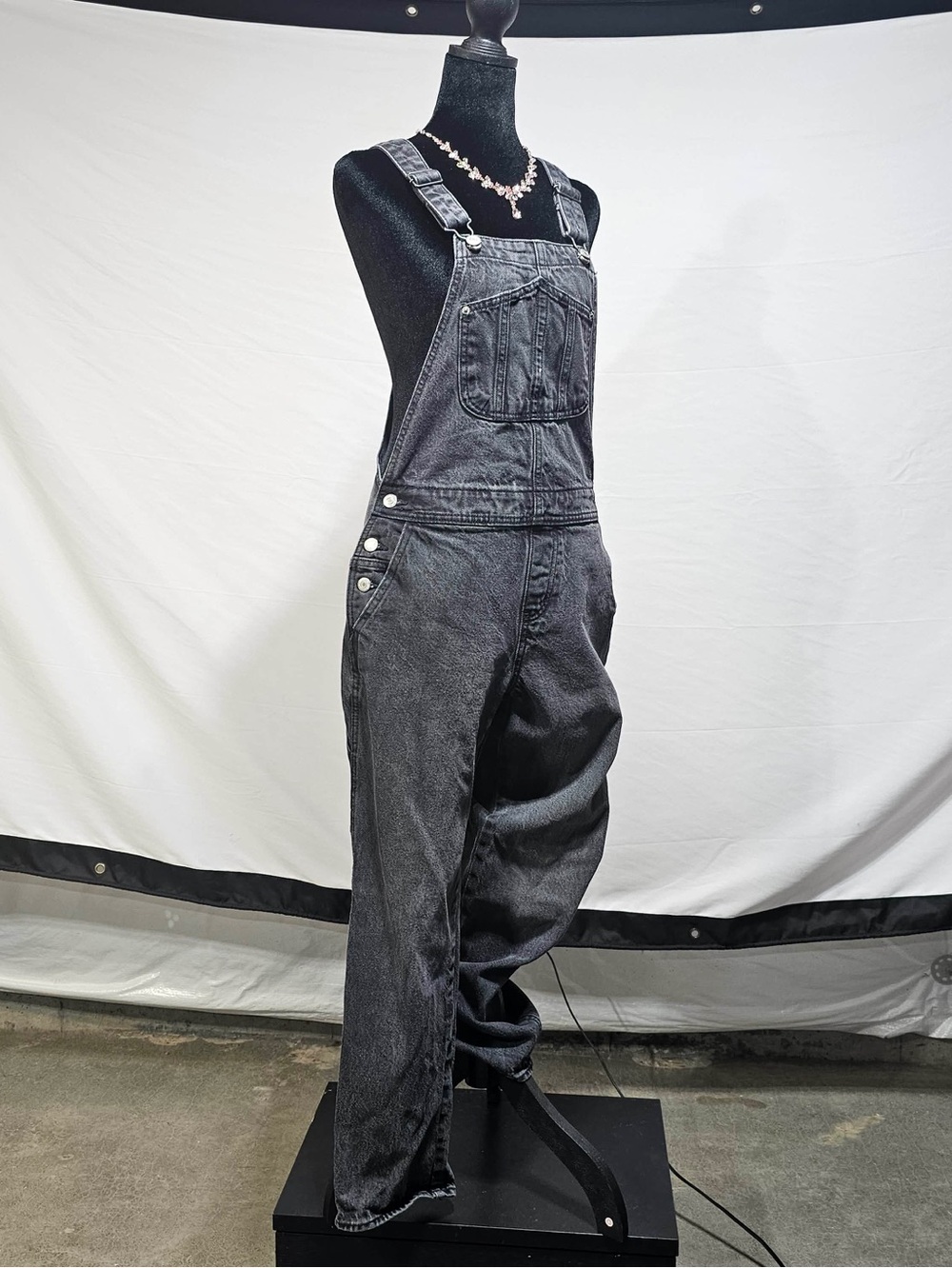 #359 Old Navy Black Wash Denim Overalls Size 2 | Relaxed Utility Carpenter Y2K
